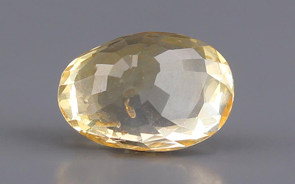 Yellow Sapphire - 3.35 Carat