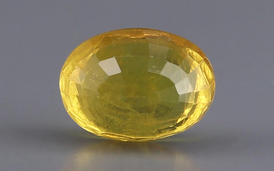 Yellow Sapphire - 4.86 Carat