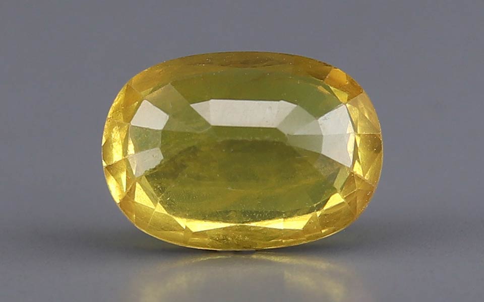 Yellow Sapphire - 3.60 Carat