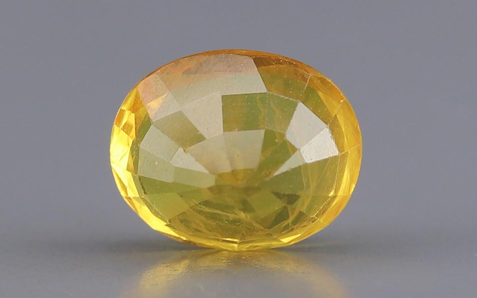 Yellow Sapphire - 3.47 Carat