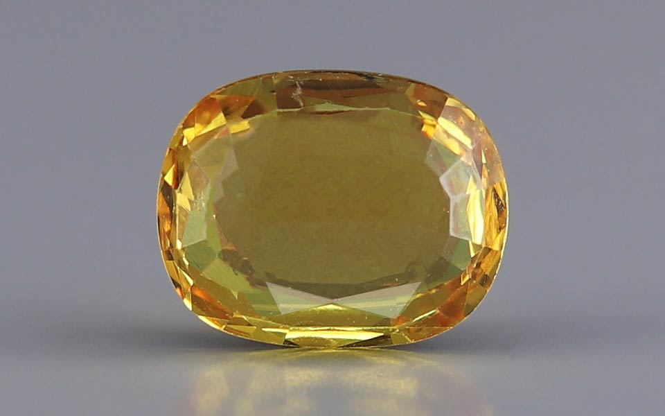 Yellow Sapphire - 4.74 Carat