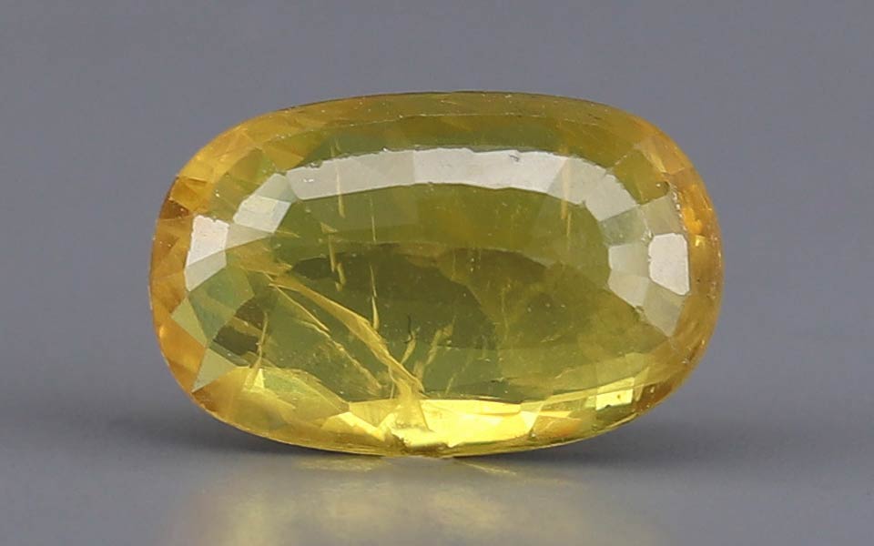Yellow Sapphire - 4.26 Carat