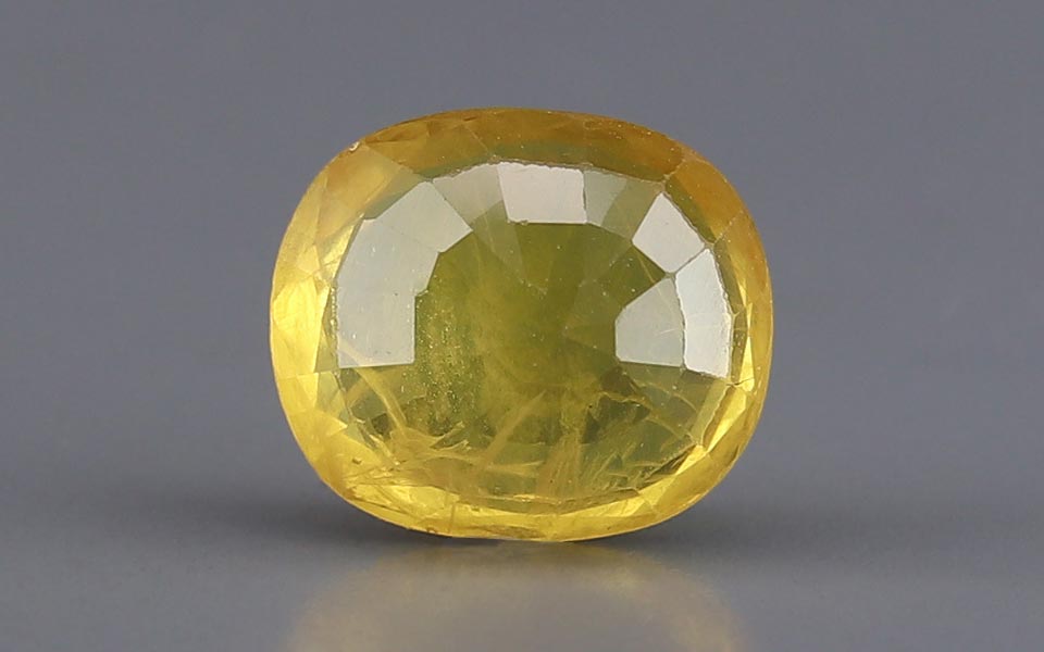 Yellow Sapphire - 3.70 Carat