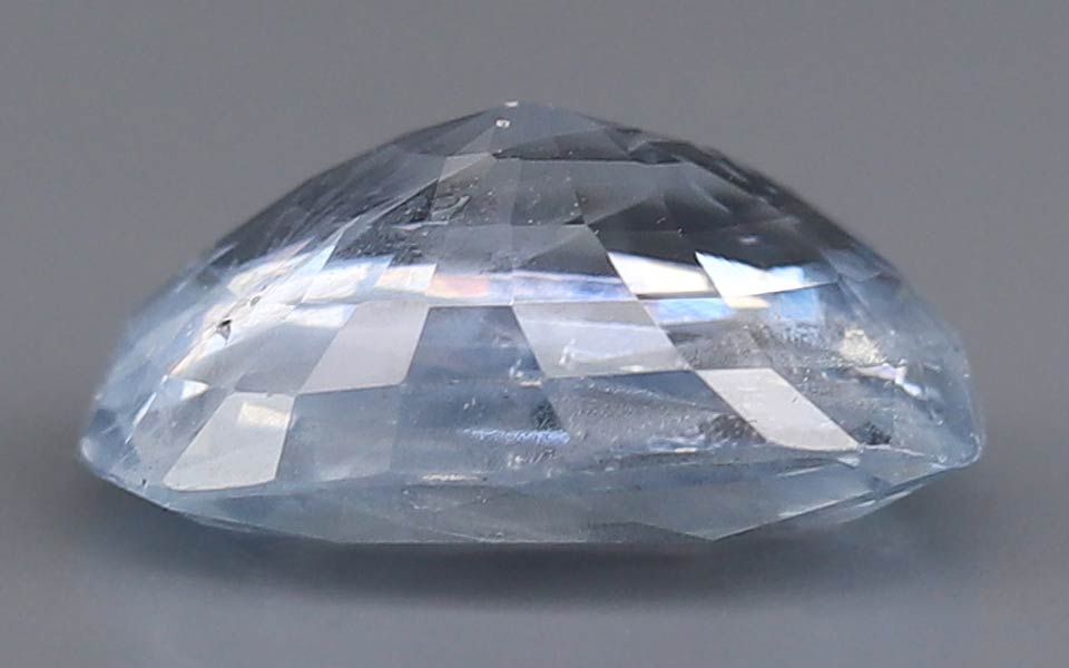 Blue Sapphire - 6.10 Carat