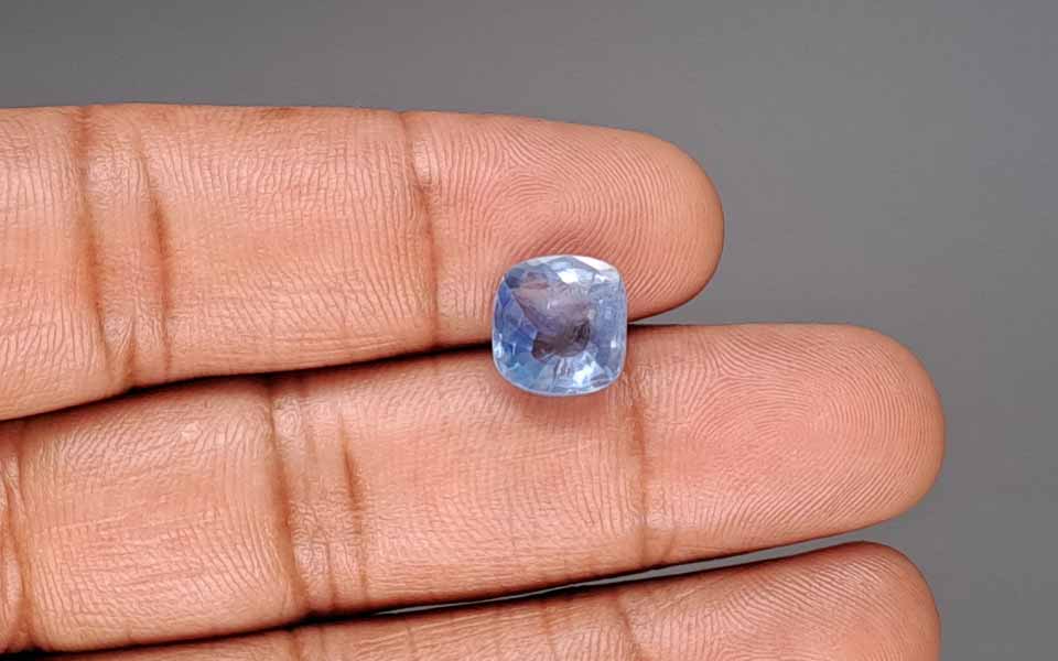 Blue Sapphire - 4.99 Carat