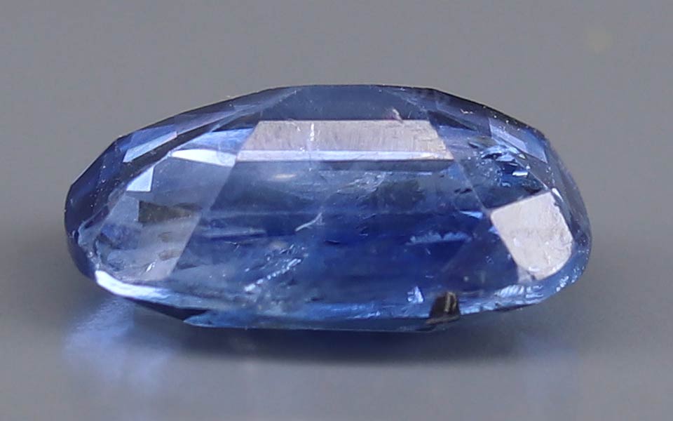 Blue Sapphire - 7.26 Carat