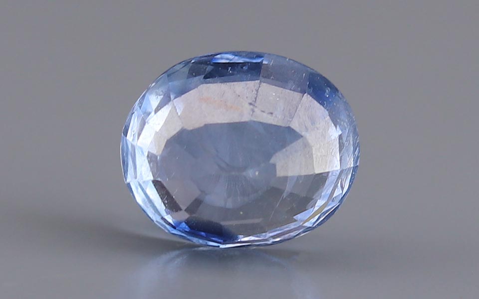 Blue Sapphire - 4.70 Carat