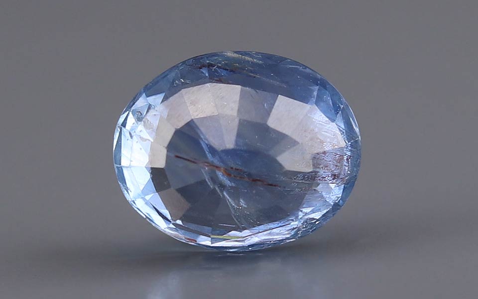 Blue Sapphire - 4.66 Carat