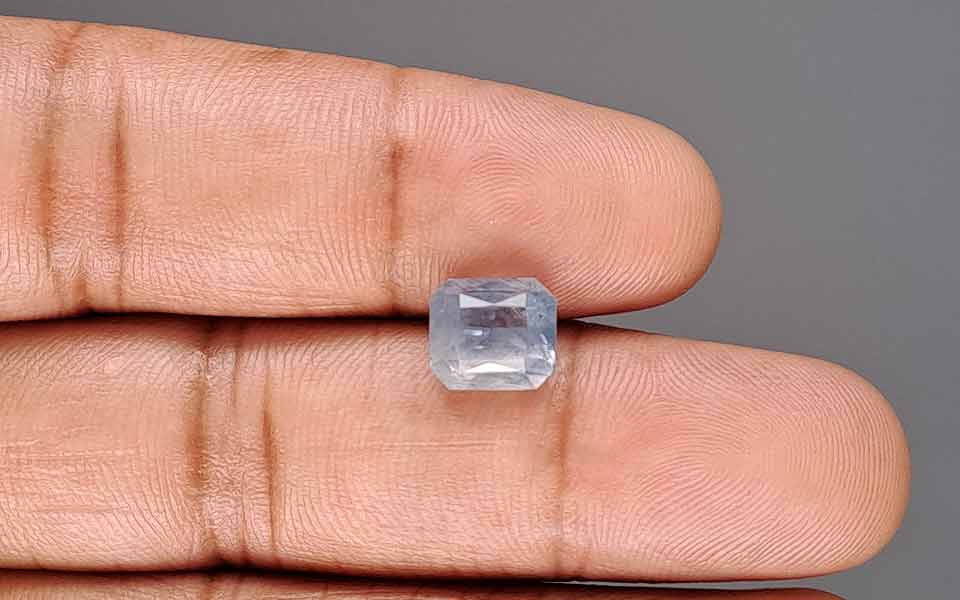 Blue Sapphire - 5.00 Carat