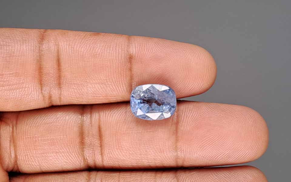 Blue Sapphire - 7.55 Carat