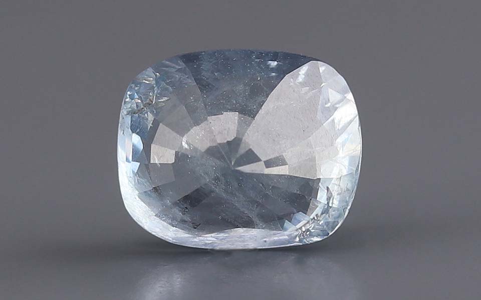 Blue Sapphire - 5.66 Carat