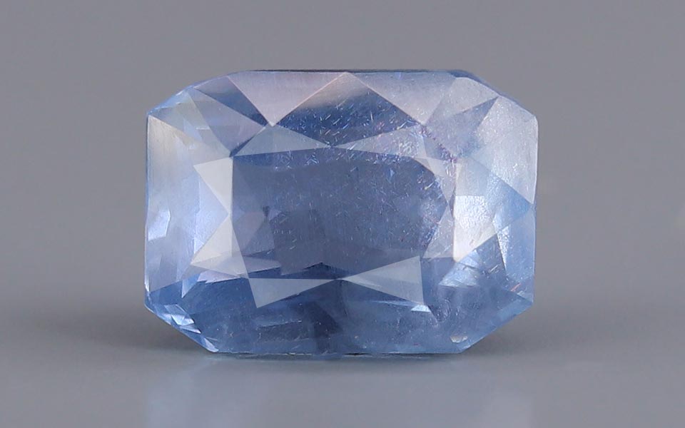 Blue Sapphire - 4.57 Carat