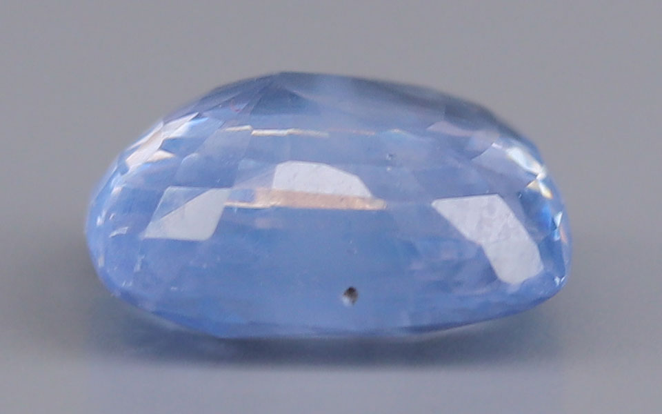 Blue Sapphire - 5.20 Carat