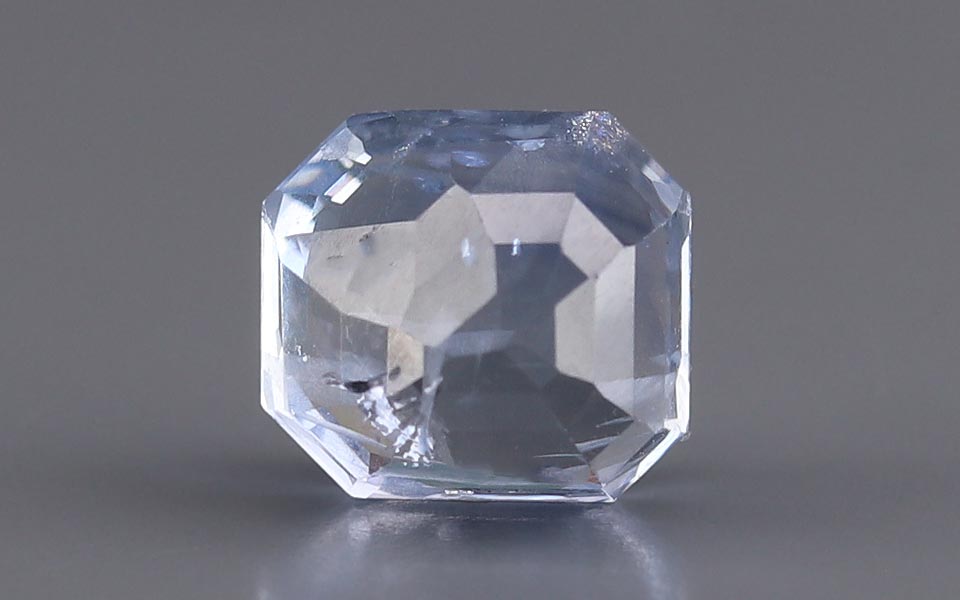 Blue Sapphire - 4.54 Carat