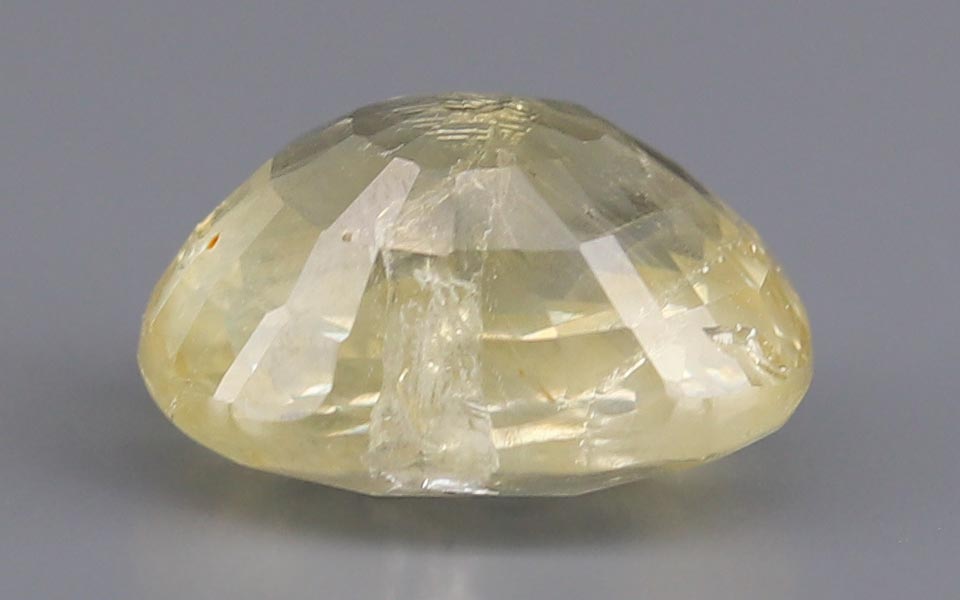 Yellow Sapphire - 6.85 Carat