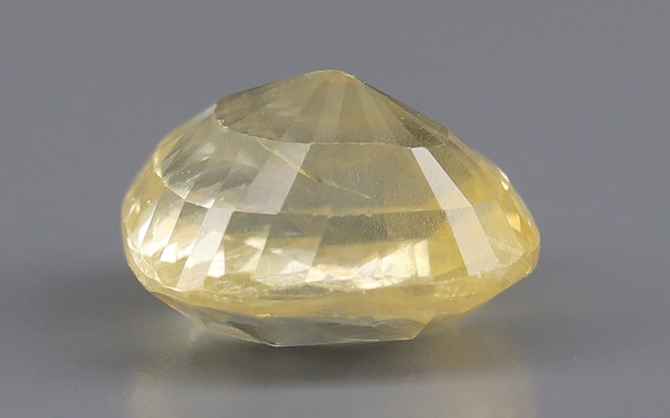 Yellow Sapphire - 5.07 Carat