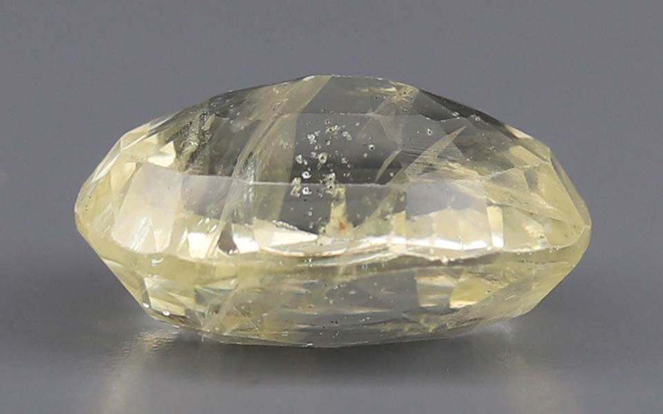 Yellow Sapphire - 5.72 Carat