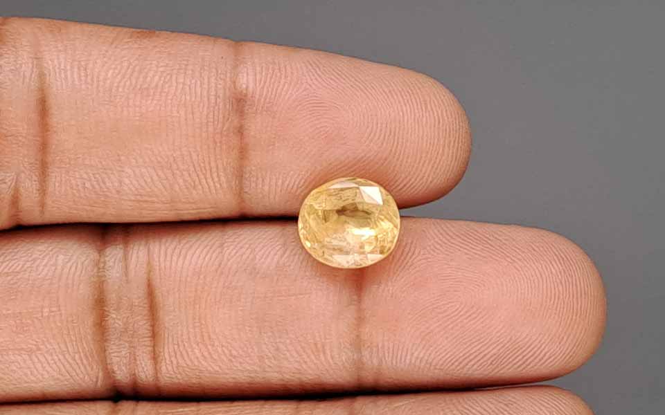 Yellow Sapphire - 5.09 Carat