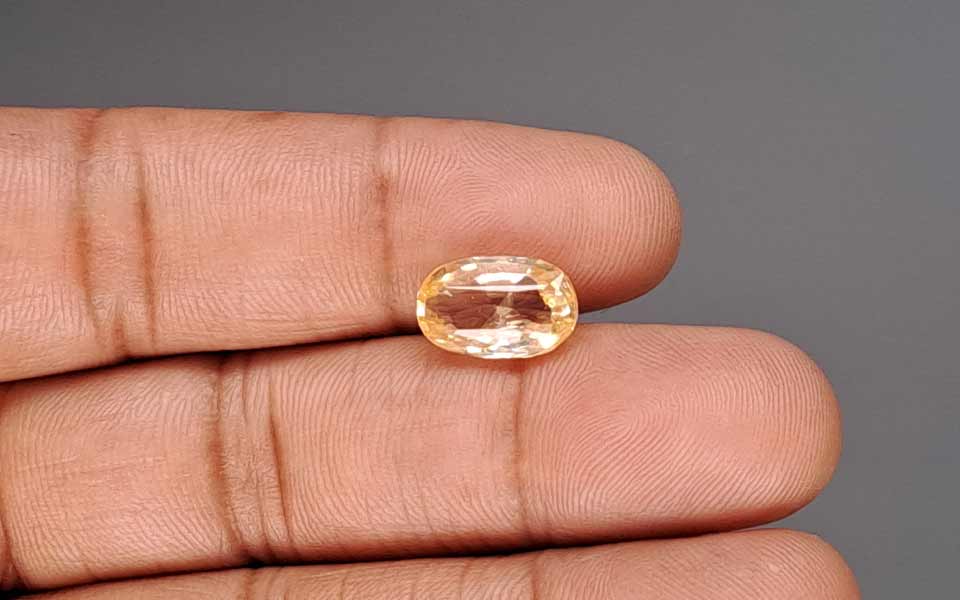 Yellow Sapphire - 5.67 Carat