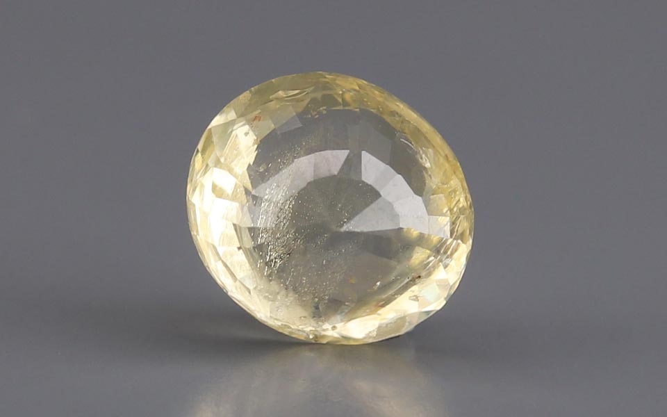 Yellow Sapphire - 4.63 Carat