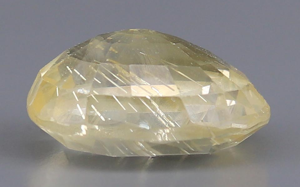 Yellow Sapphire - 5.65 Carat