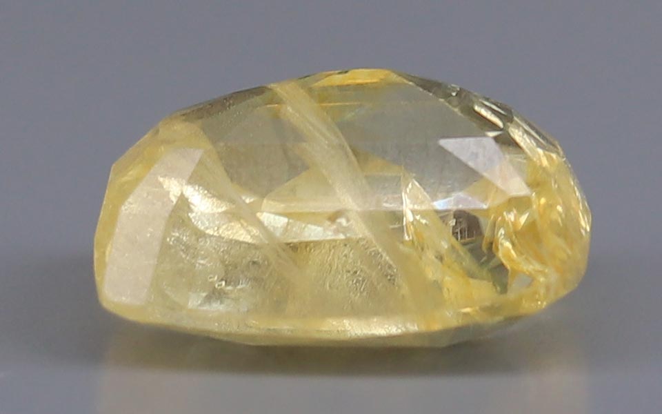 Yellow Sapphire - 9.01 Carat