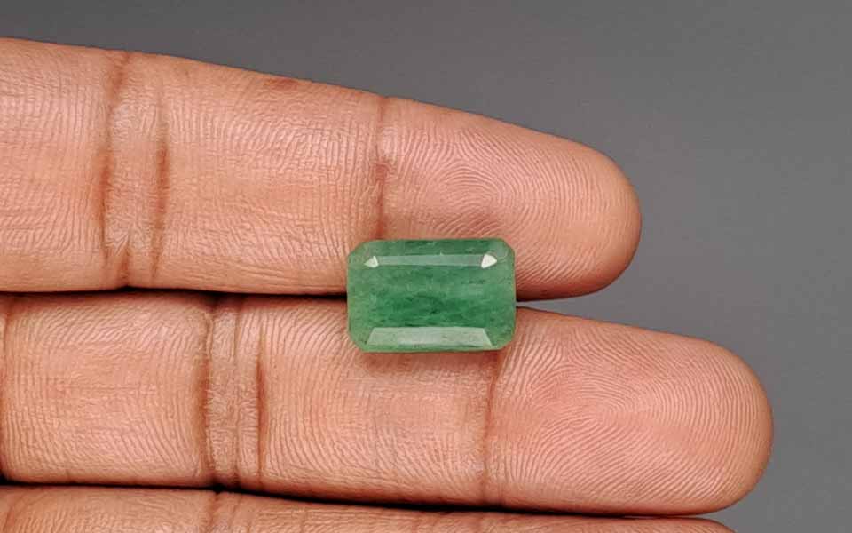 Emerald - 7.49 Carat