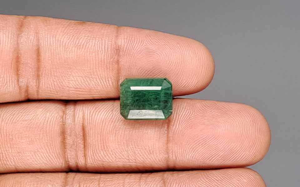 Emerald - 6.71 Carat