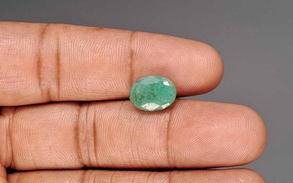 Emerald - 4.07 Carat