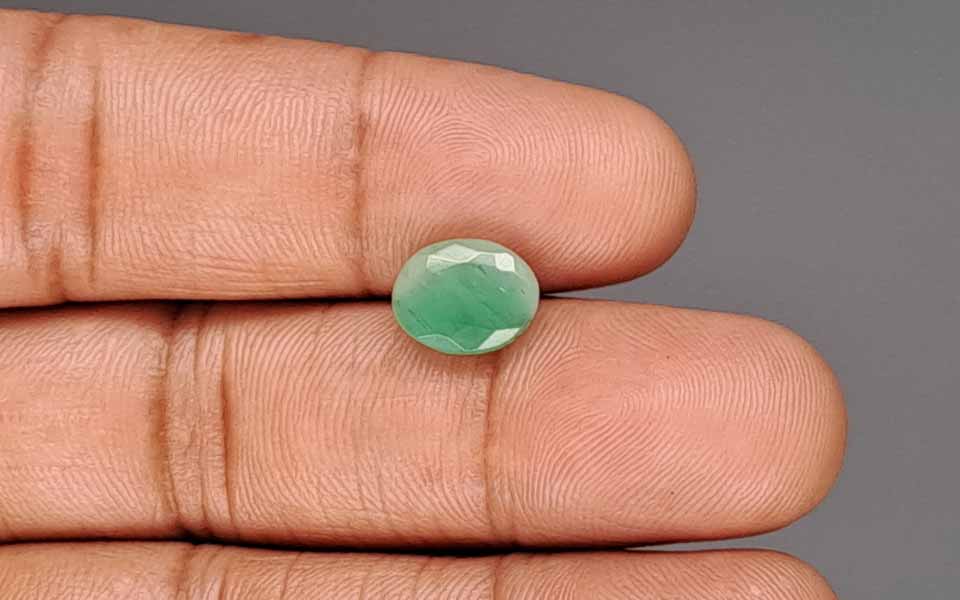 Emerald - 2.87 Carat