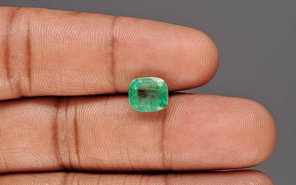 Emerald - 2.60 Carat