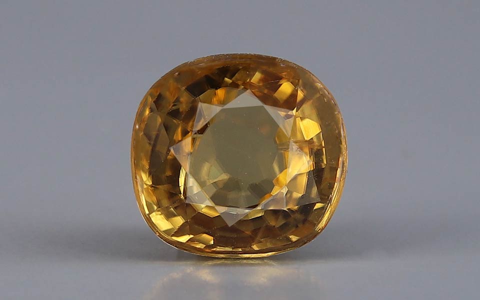 Yellow Zircon - 8.28 Carat