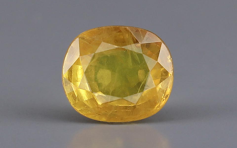 Yellow Sapphire - 3.70 Carat
