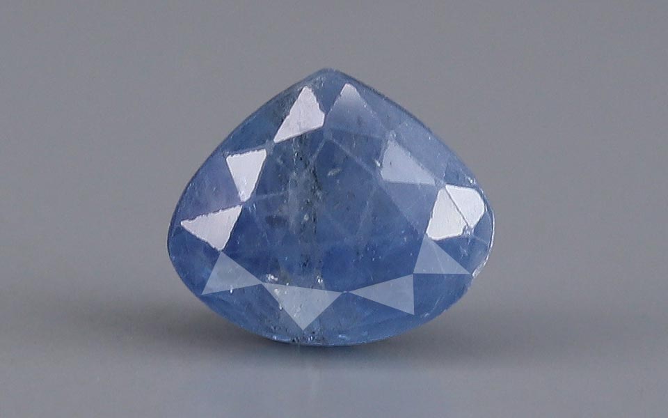 Blue Sapphire - 4.24 Carat