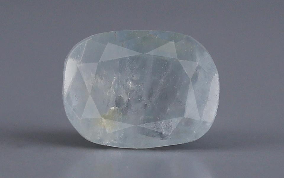 Blue Sapphire - 4.32 Carat