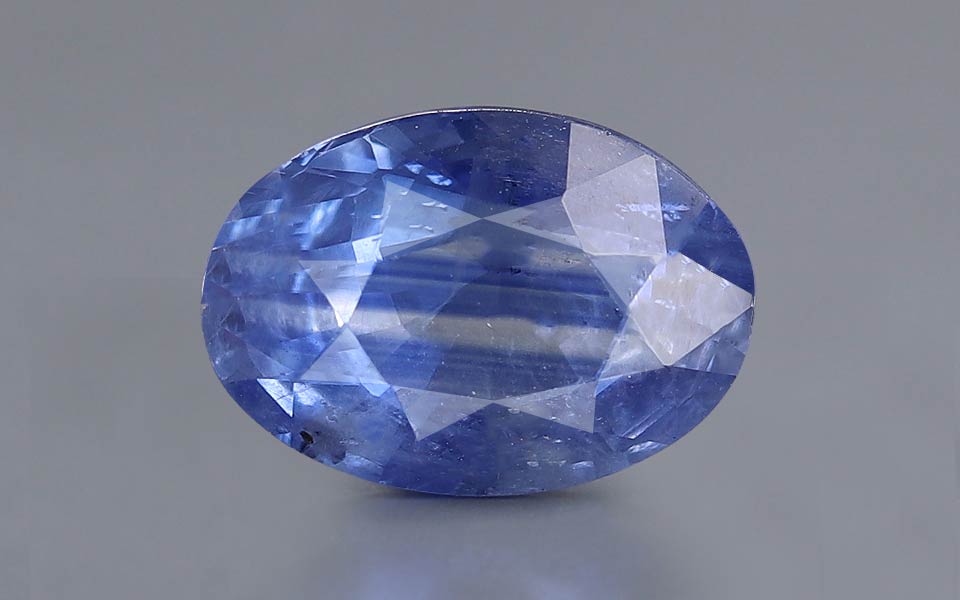 Blue Sapphire - 7.88 Carat