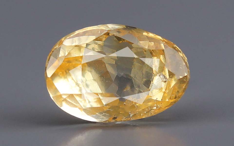 Yellow Sapphire - 3.35 Carat