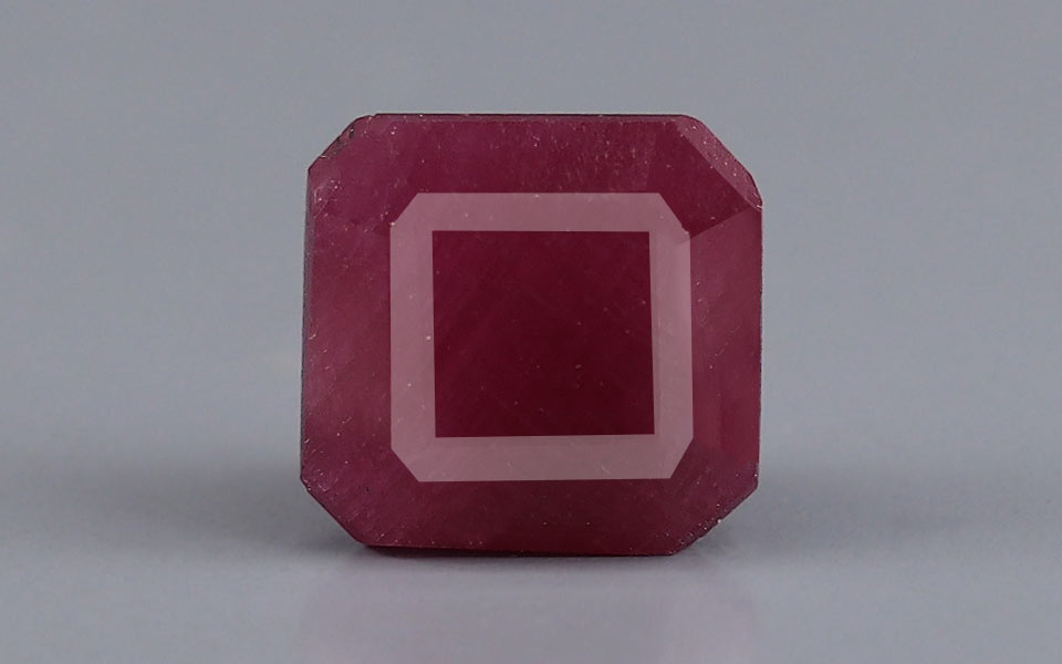 Ruby - 4.73 Carat