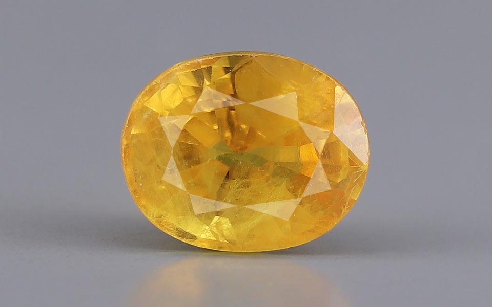 Yellow Sapphire - 3.47 Carat