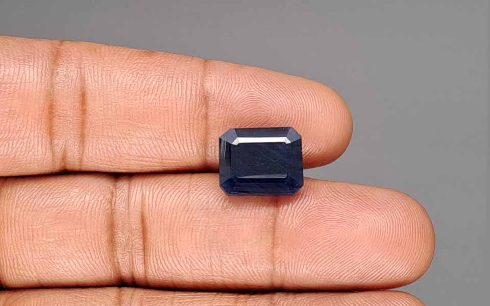 Blue Sapphire - 9.26 Carat