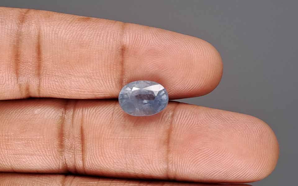 Blue Sapphire - 5.03 Carat