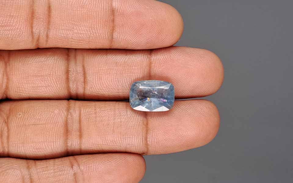 Blue Sapphire - 9.31 Carat