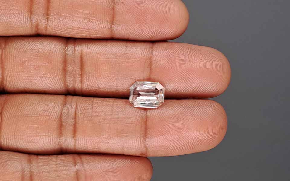 White Sapphire - 3.26 Carat