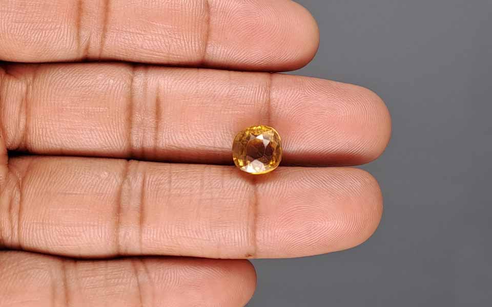 Yellow Zircon - 6.67 Carat