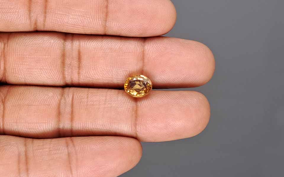 Yellow Zircon - 4.24 Carat