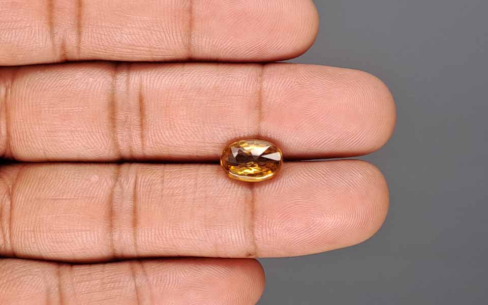 Yellow Zircon - 4.11 Carat