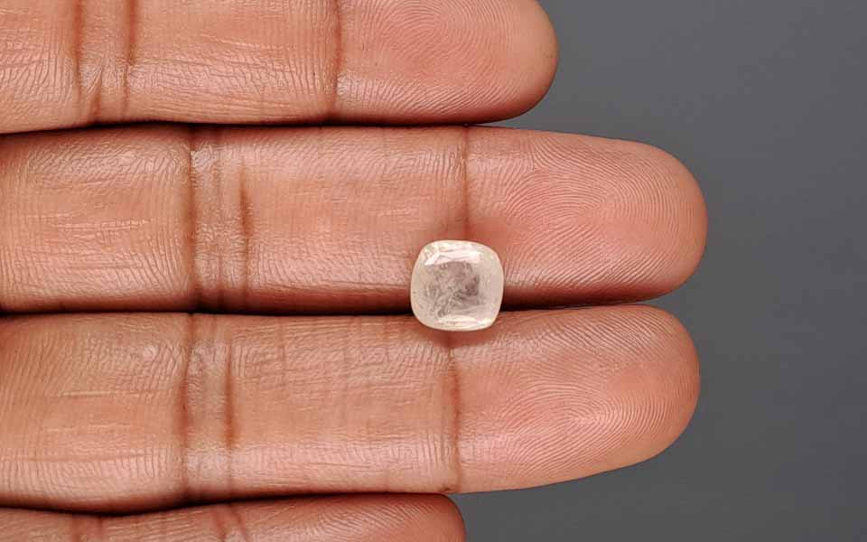 White Sapphire - 4.21 Carat