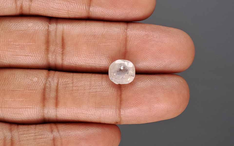 White Sapphire - 4.38 Carat