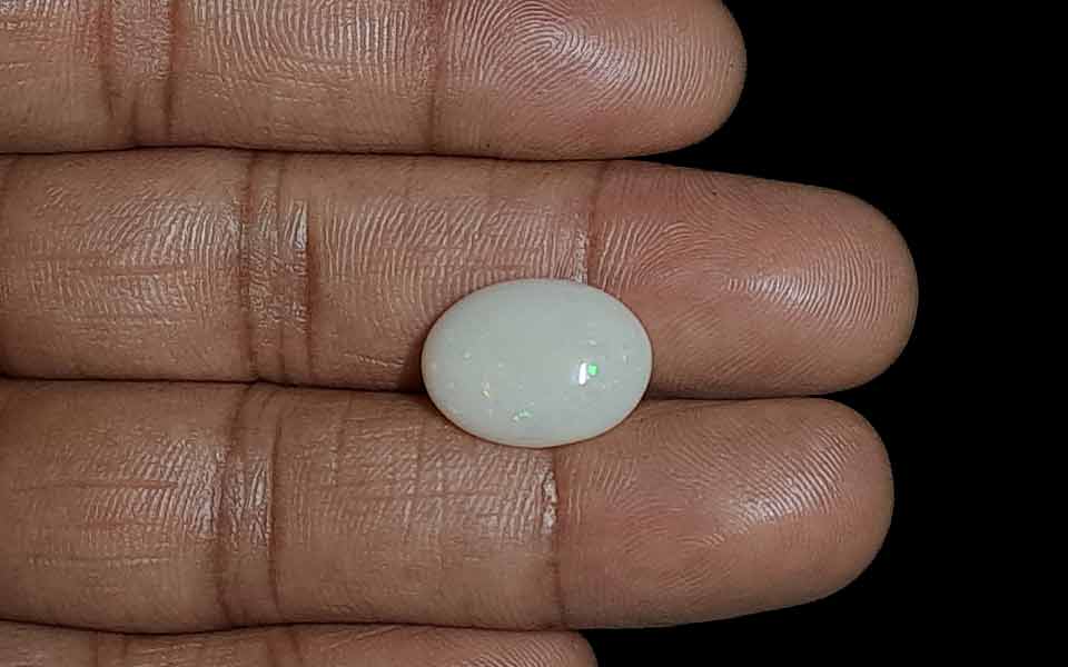 White Opal - 6.27 Carat