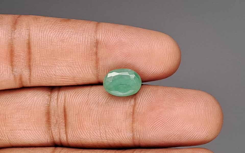 Emerald - 3.29 Carat